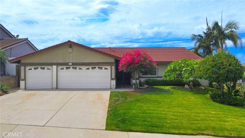Photo of 831 Redlen Avenue, Whittier, CA 90601 (MLS # BB26196914)
