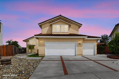Photo of 1641 El Camino De Vida, Hollister, CA 95023 (MLS # ML82059996)