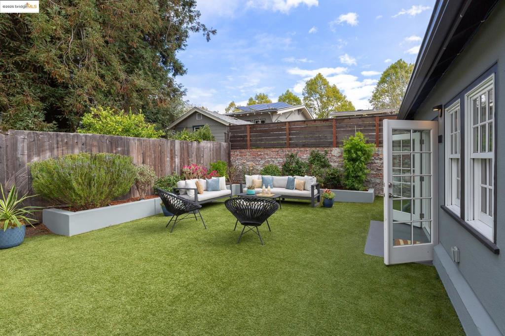 NORTHBRAE - Residential