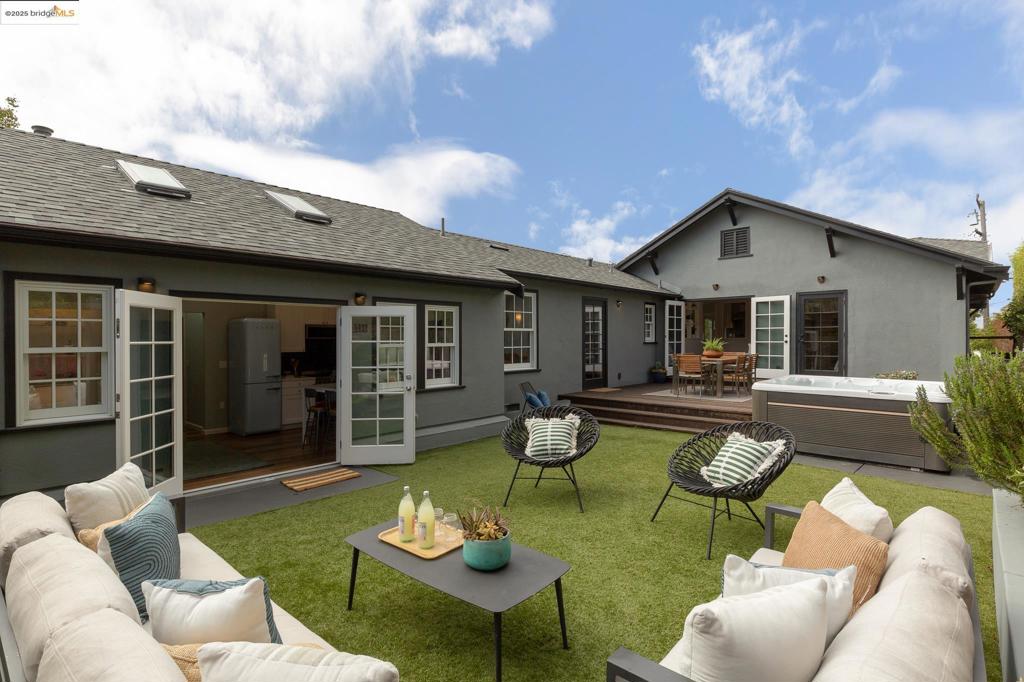 NORTHBRAE - Residential