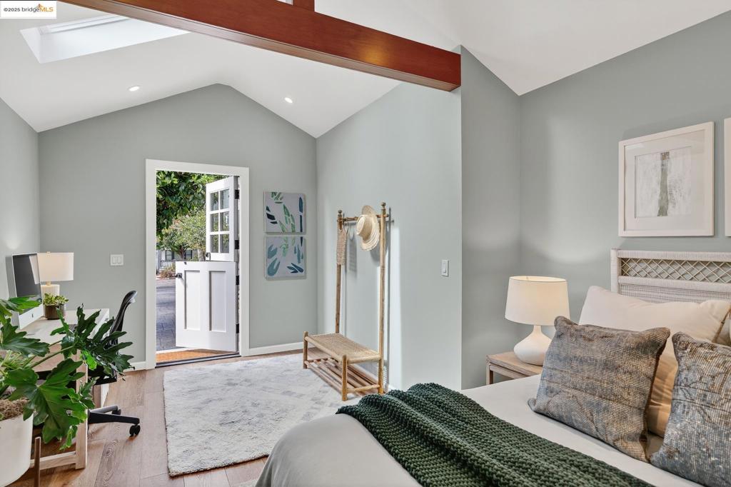NORTHBRAE - Residential