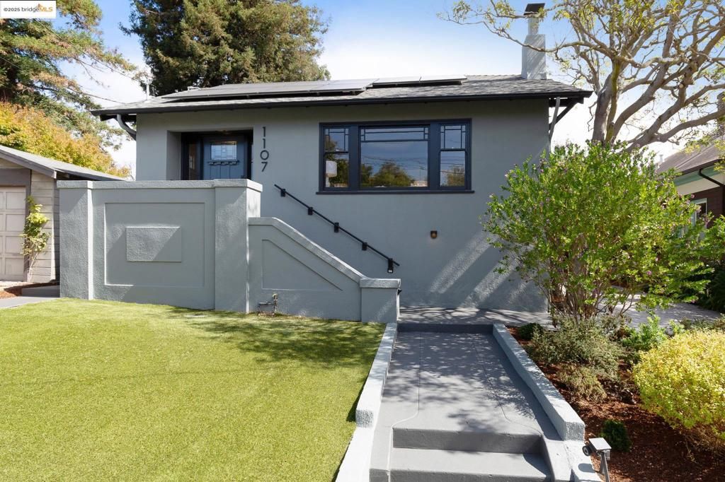 Photo of 1107 Colusa Ave, Berkeley, CA 94707 (MLS # 41113514)