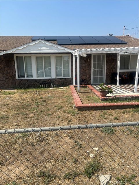 Photo of 26832 6th Street, Highland, CA 92346 (MLS # IV25148064)