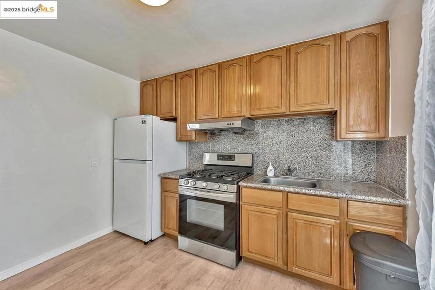 This newly renovated one-bedroom apartment is in a quiet and peaceful neighborhood. The unit is freshly painted with a new stove, refrigerator, and flooring throughout. It is an excellent unit for a single or young couple in the East Bay Area. The property is within walking distance of Lake Merritt and New Chinatown. It is conveniently located close to grocery stores, restaurants, and various retail outlets. Additionally, the property is close to major transportation arteries such as the Lake Merritt Bart and highways such as I-880, I-580, and CA-24.  Rent: $1700.00 Security Deposit: $1800.00  Building amenities include: Off-street parking and onsite parking are available at an additional cost The owner pays for the water & trash.  Lease requirements: Security Deposit one month's rent Lease Term- 12 months Pet/s negotiable  Please note: NO LAUNDRY ON SITE.