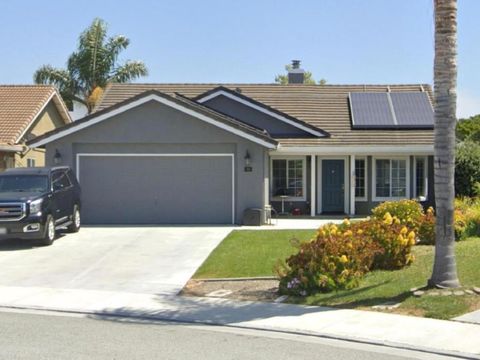 Photo of 2181 Highland Drive, Hollister, CA 95023 (MLS # ML82038822)