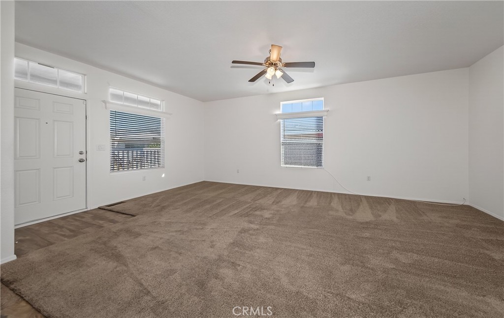 1300 W Menlo Avenue 94