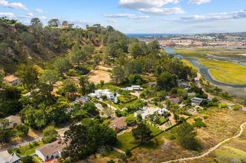 Del Mar - Residential