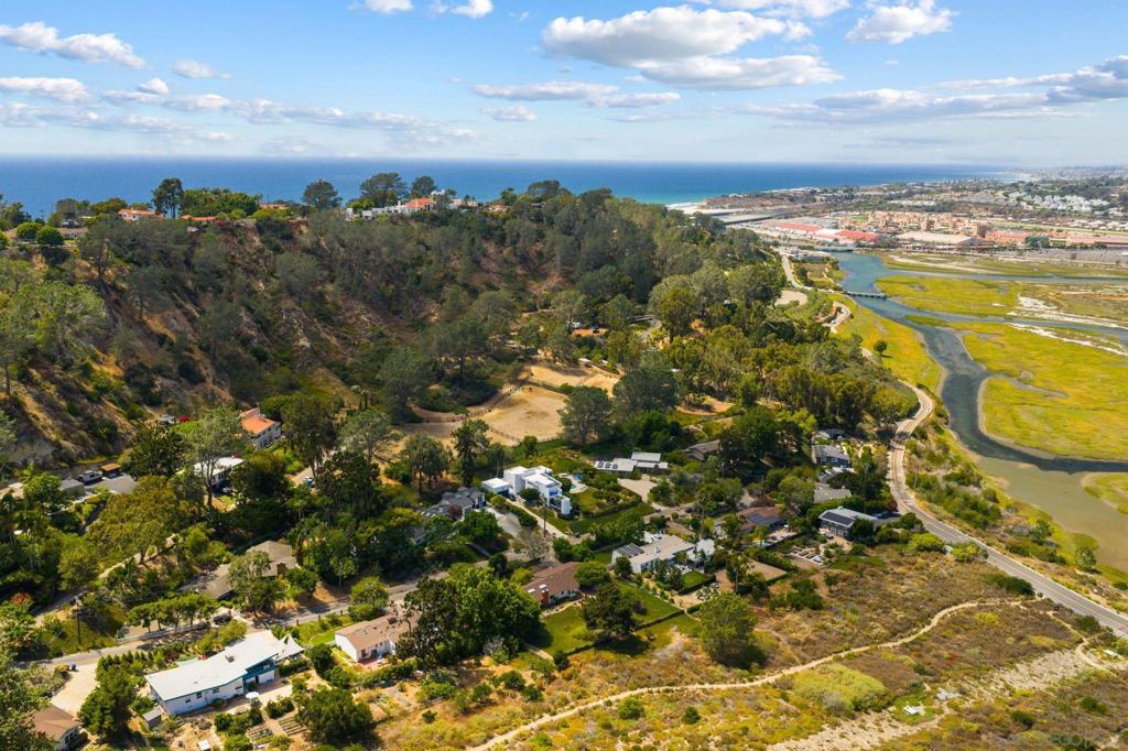 Del Mar - Residential