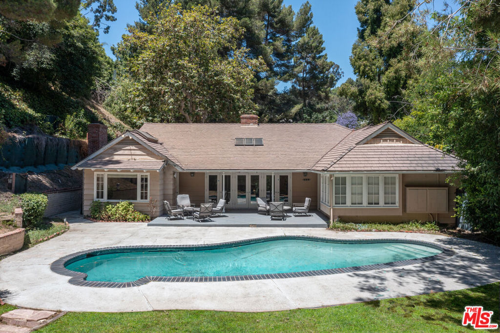 1119 Schuyler Road