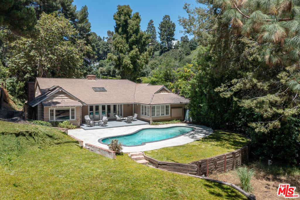 1119 Schuyler Road