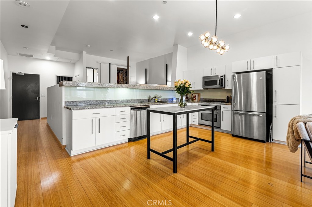 1100 Wilshire Boulevard 2608