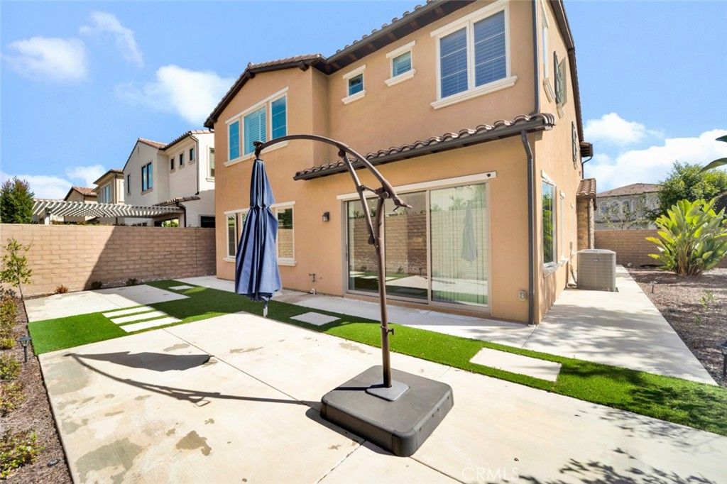 Photo of 67 Glacier Vly, Irvine, CA 92602 (MLS # TR26066053)