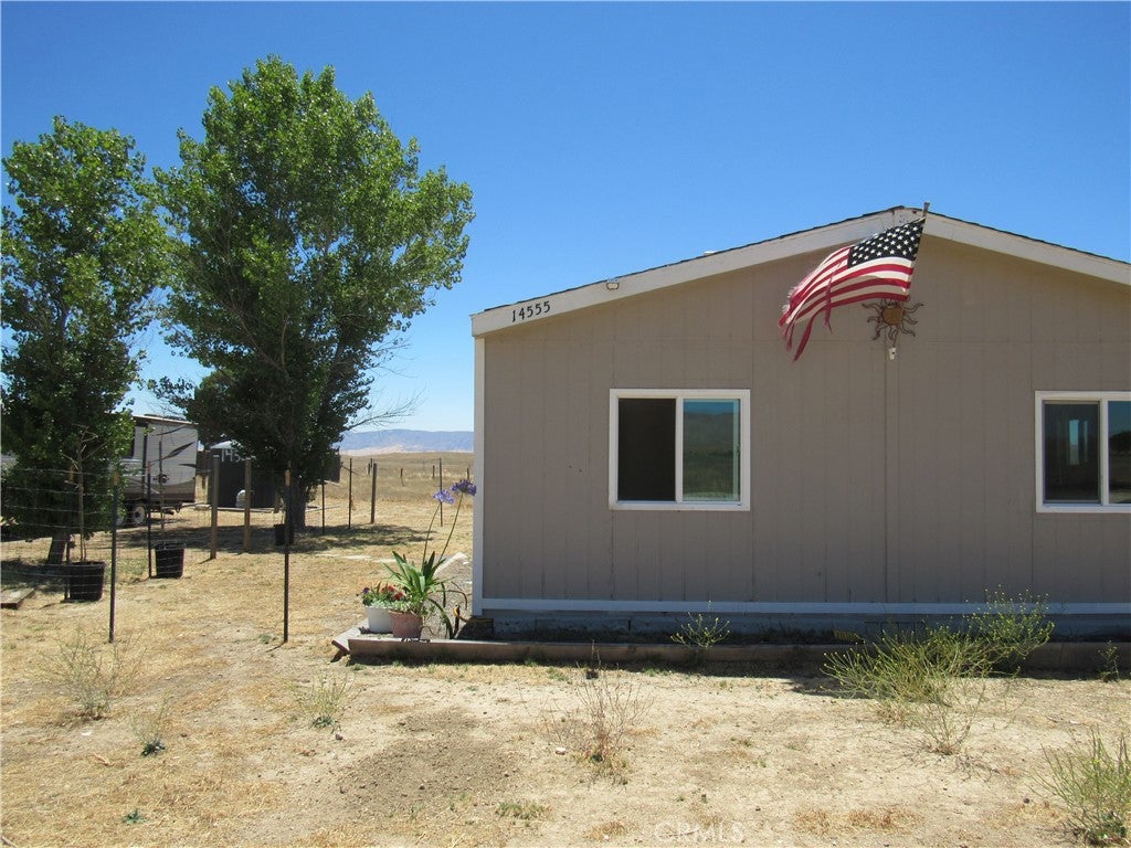 14555 Artesia Trail