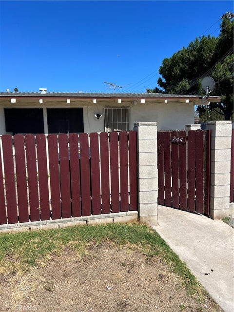 Photo of 244 W Mayfair AVE, Orange, CA 92867 (MLS # OC26202820)