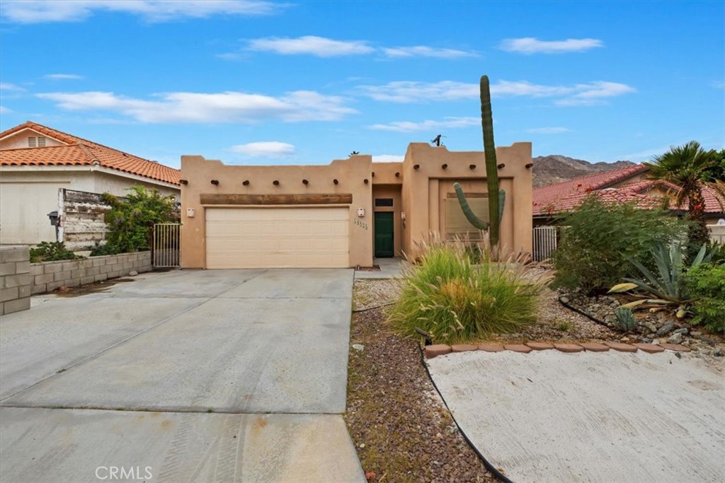 La Quinta Cove* - Residential