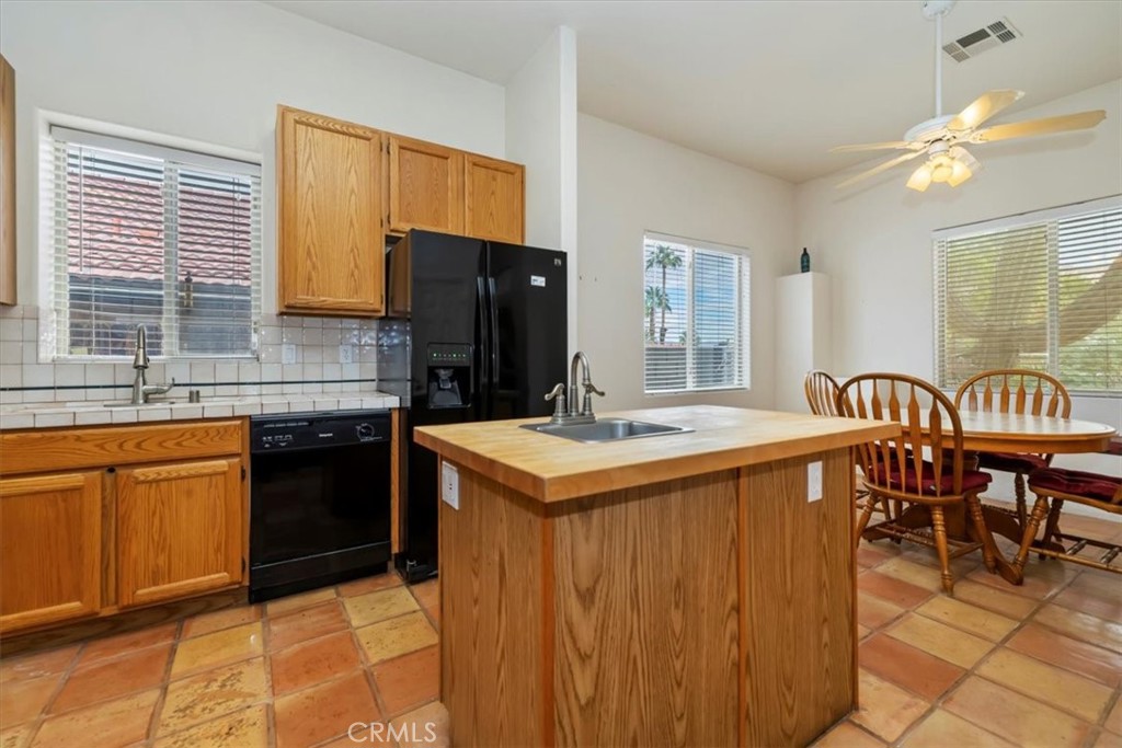 La Quinta Cove* - Residential