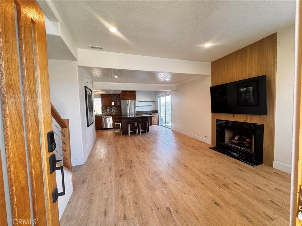 379 Monte Vista Avenue A