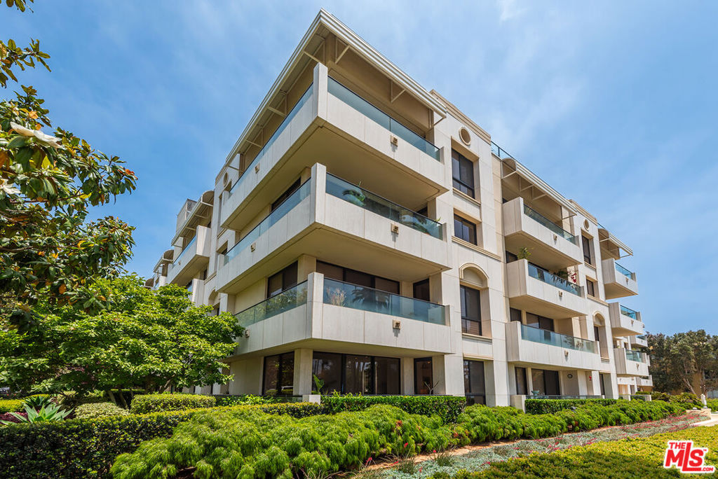 701 Ocean Avenue 108