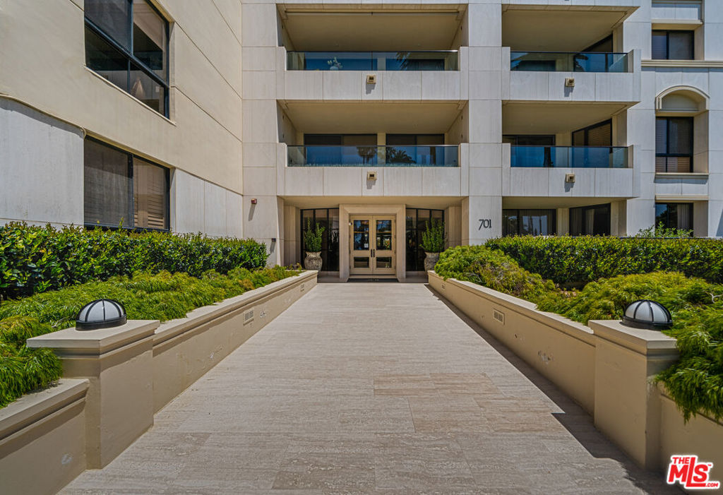 701 Ocean Avenue 108