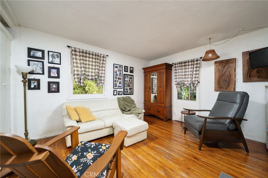 2800 N Mountain Avenue