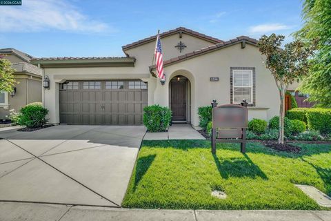 Photo of 1556 Symphony Cir, Brentwood, CA 94513 (MLS # 41129323)