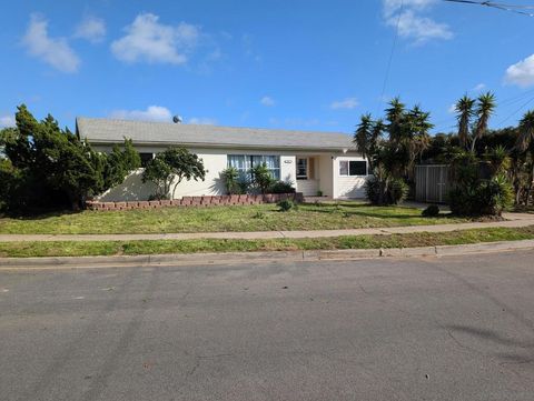 Photo of 3861 Hiawatha Way Way, San Diego, CA 92117 (MLS # 260003685SD)