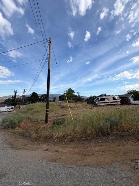 Photo of 22117 Mccarthy DR, Tehachapi, CA 93561 (MLS # SR26100140)