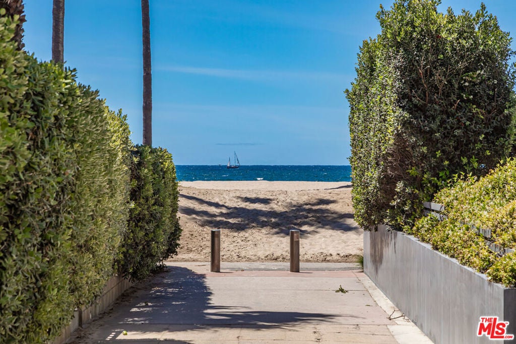 29 27th Avenue, Venice CA 90291