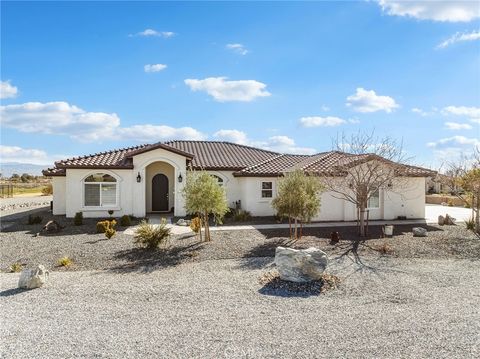 Photo of 22427 Huasna Rd, Apple Valley, CA 92307 (MLS # CV26034939)