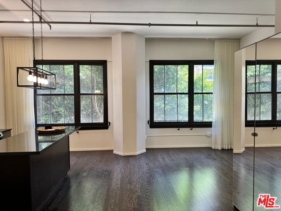 1645 N Vine Street 303