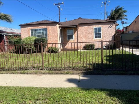 Photo of 2114 N Bahama Avenue, Los Angeles, CA 90059 (MLS # SB26053749)