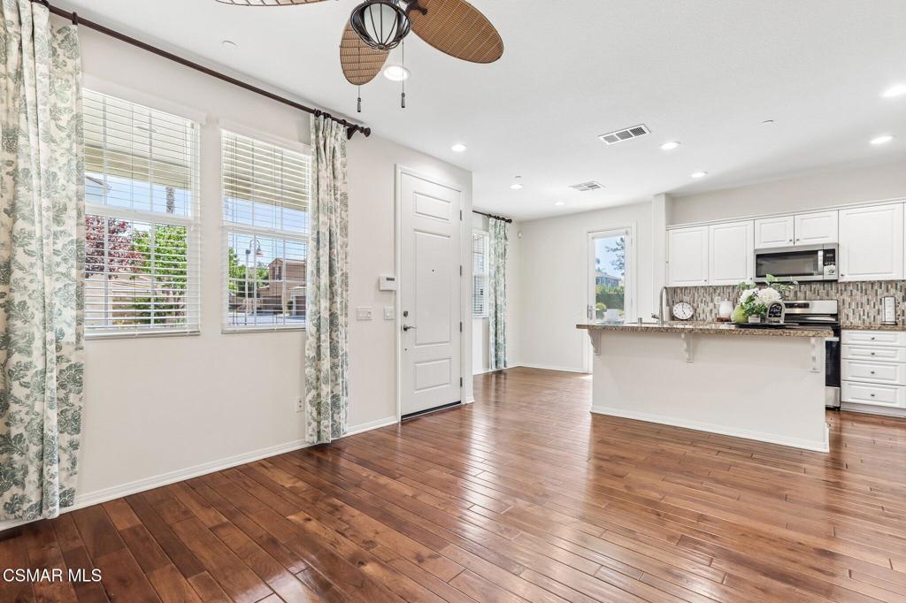 2922 Encina Lane