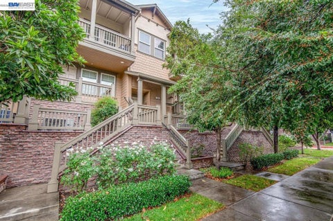 Photo of 1874 Railroad Ave AVE #114, Livermore, CA 94550 (MLS # 41152172)