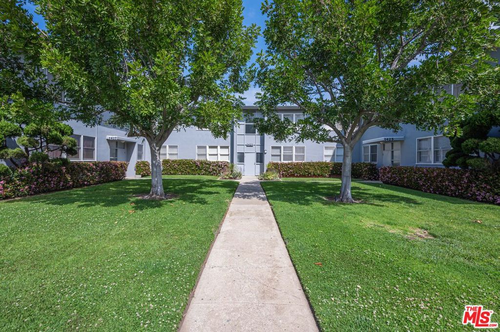 Significant Price Improvement! We are pleased to offer this 12 unit apartment complex in Santa Monica. Well maintained property on approximately 19,200 square feet of land. Minutes from the beach, Main St., Montana Ave, Third Street Promenade, Venice Boardwalk, and much more. This property epitomizes Southern California coastal community. Solid bread and butter investment as well as potential development site! Great unit mix consisting of: four - 2-bedroom / 1 - bathroom, eight - 1-bedroom / 1 - bathroom.