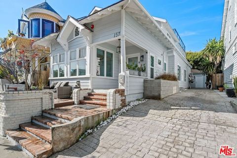 Photo of 157 Hart Avenue, Santa Monica, CA 90405 (MLS # 26635813)