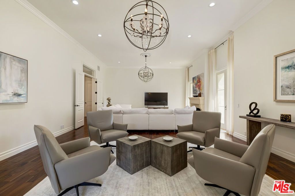 Photo of 10106 Empyrean Way #301, Los Angeles, CA 90067 (MLS # 25479645)