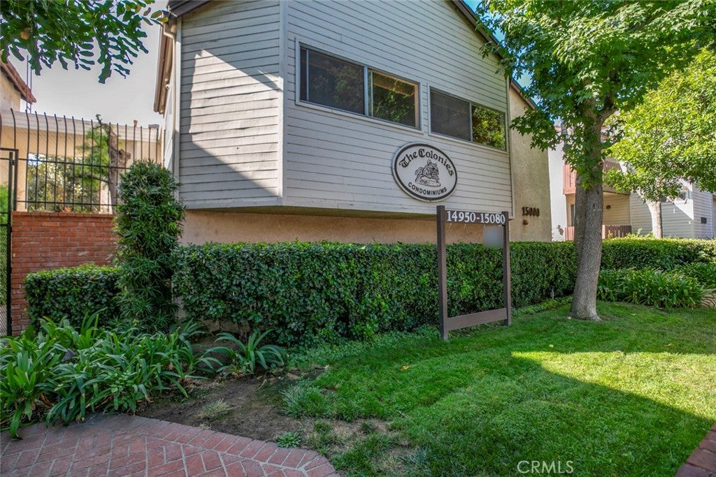 15020 Victory Boulevard 203