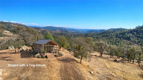 Photo of 5616 Gold Creek LN, Mariposa, CA 95338 (MLS # MP26232638)