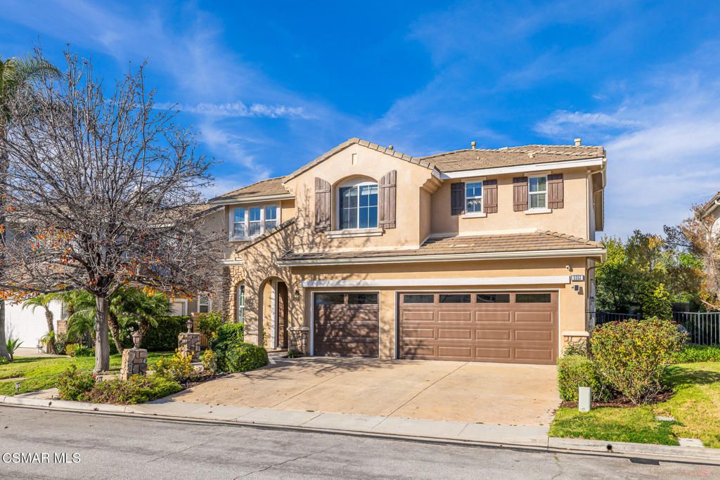 Photo of 5353 Willow Oak Street, Simi Valley, CA 93063 (MLS # 226000897)