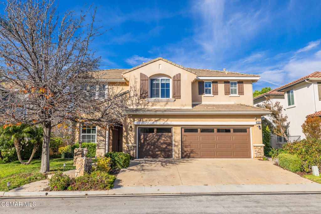 Photo of 5353 Willow Oak Street, Simi Valley, CA 93063 (MLS # 226000897)