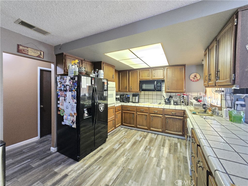 3110 Vickie Court