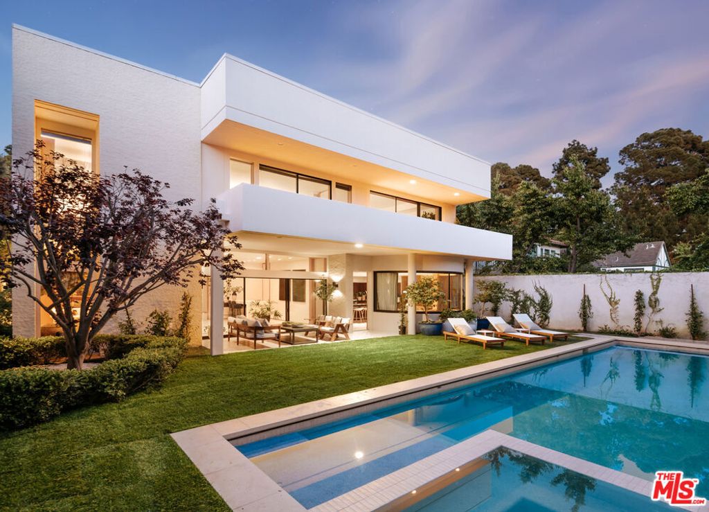 Photo of 622 24th Street, Santa Monica, CA 90402 (MLS # 25537323)