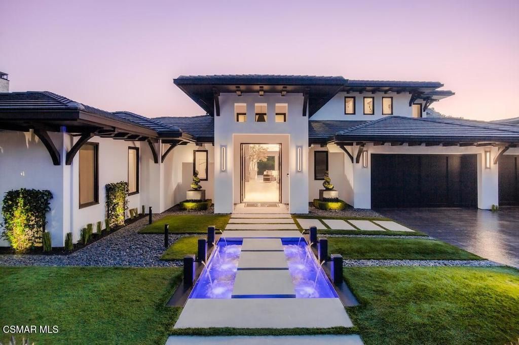 Photo of 2591 Calbourne Lane, Westlake Village, CA 91361 (MLS # 226001761)