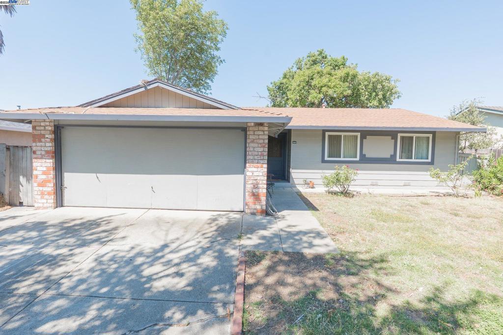 First Time on the Market in 40 Years – Centrally Located Fremont Home with Endless Potential! Welcome to 39850 Sundale Dr, a 3-bedroom, 2-bathroom single-family home being offered for the first time in over four decades! Nestled in the heart of Fremont, this well-loved property is ready for its next chapter. Featuring a spacious floor plan and a generously sized lot, this home offers incredible potential. With a little TLC, you can transform it into your custom dream home or a rewarding investment. Conveniently located near top-rated schools, parks, shopping centers, restaurants, BART, and major freeways, this home combines comfort, convenience, and opportunity. Whether you're a first-time buyer, investor, or homeowner looking for a project, don’t miss this rare chance to own a home in one of Fremont’s most desirable neighborhoods. Bring your vision and make it your own! Open house 7/19-7/20 1-4pm