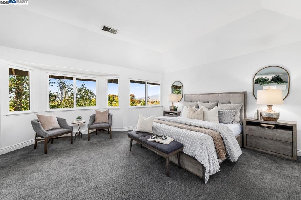 VINTAGE HEIGHTS - Residential