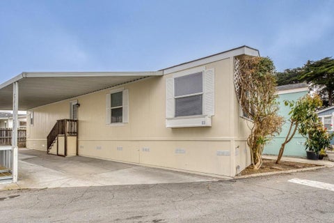 Photo of 3320 Del Monte Boulevard #21, Marina, CA 93933 (MLS # ML82057225)