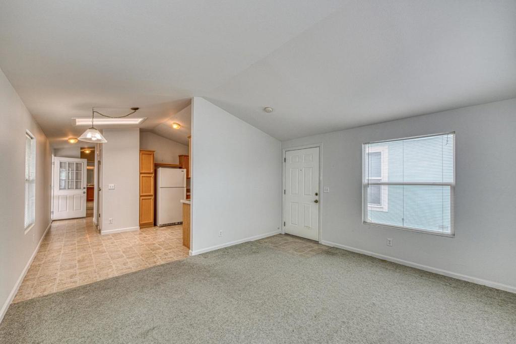 3320 Del Monte Boulevard 21