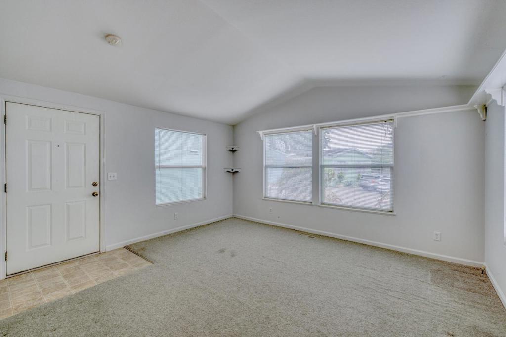 3320 Del Monte Boulevard 21