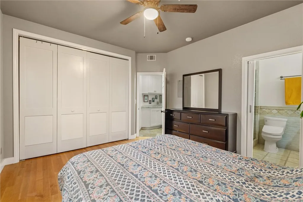 Long Beach, California 90802, United States, 2 Bedrooms Bedrooms, ,2 BathroomsBathrooms,Residential,Active,166564