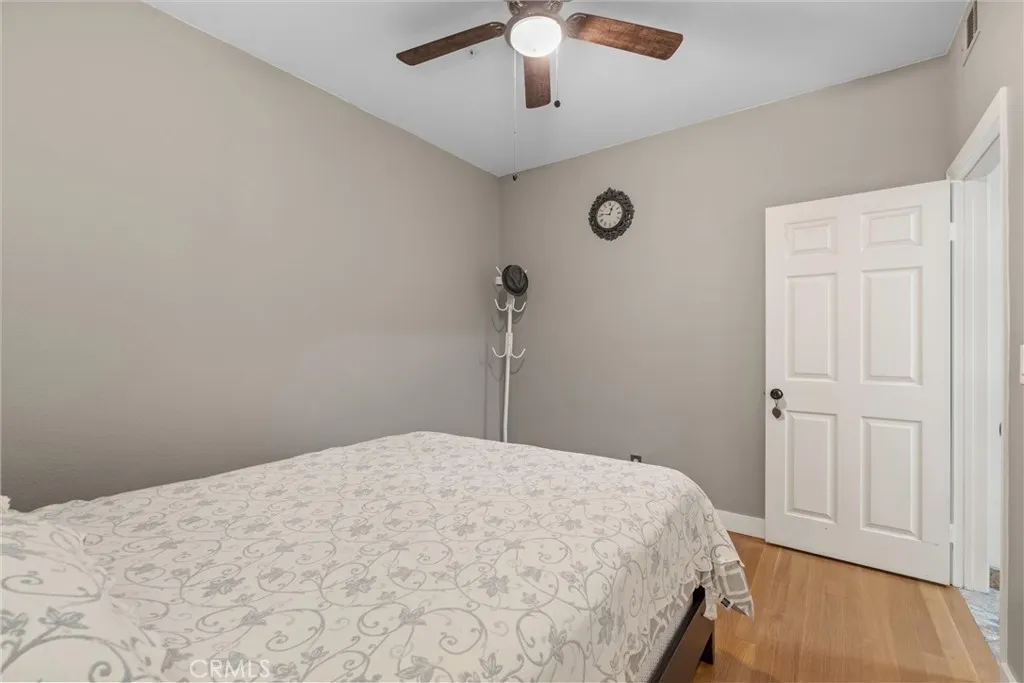 Long Beach, California 90802, United States, 2 Bedrooms Bedrooms, ,2 BathroomsBathrooms,Residential,Active,166564